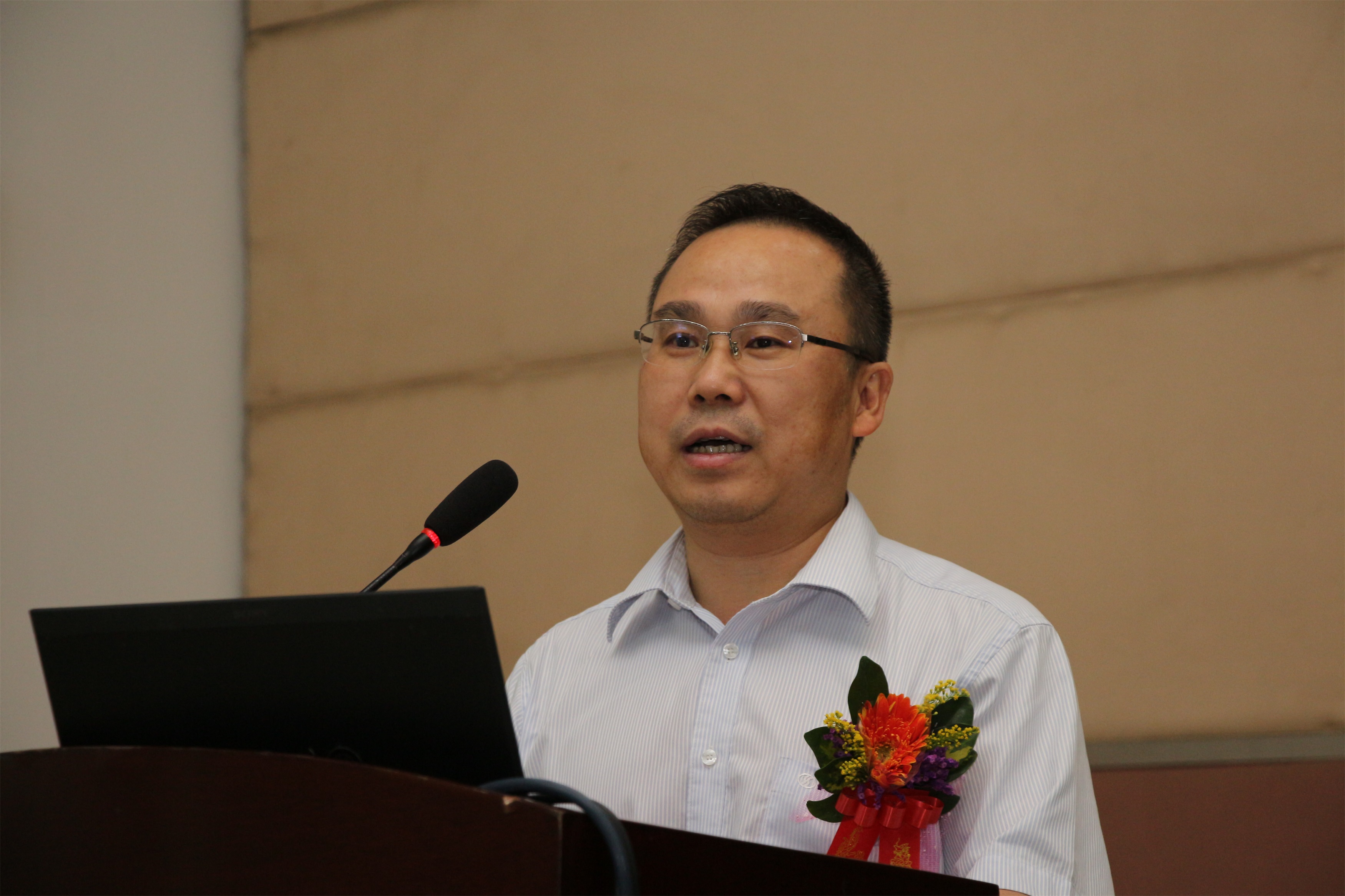 图片33.jpg